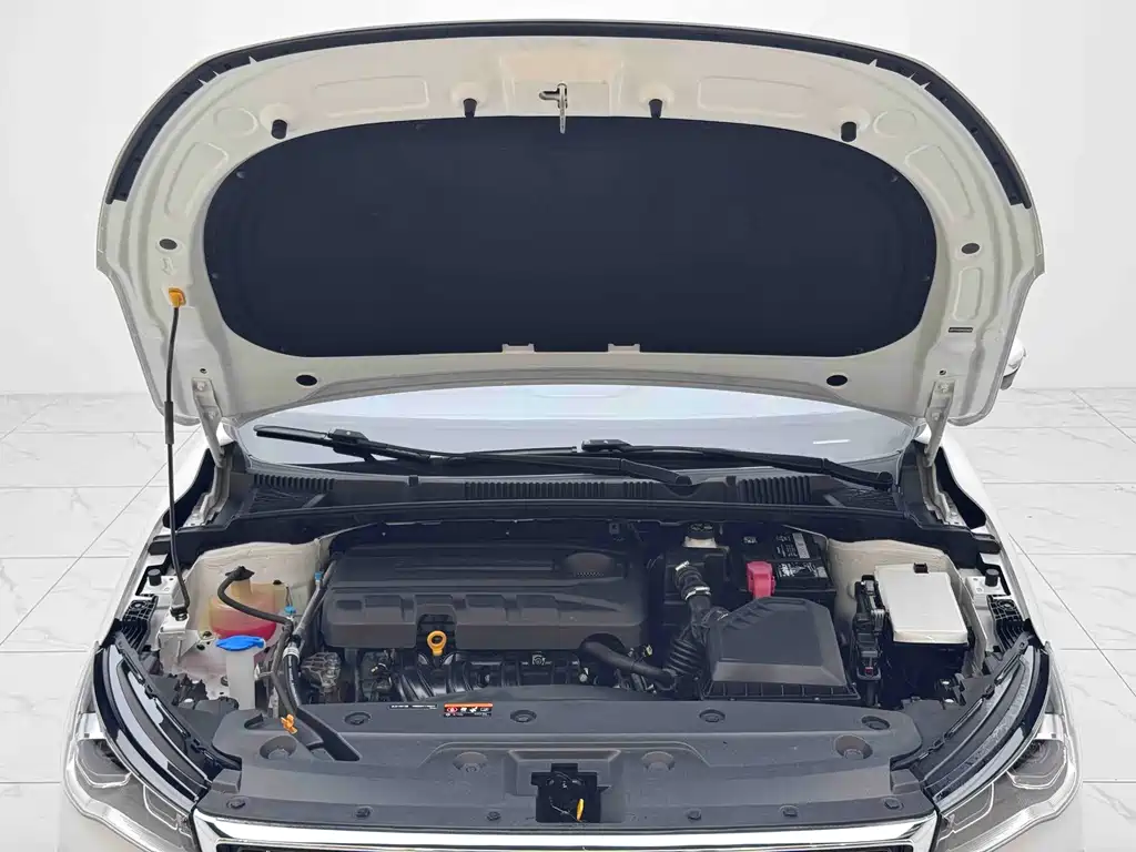 Geely Emgrand 2023