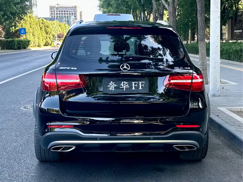 Mercedes-Benz GLC AMG 2018 — фото 4