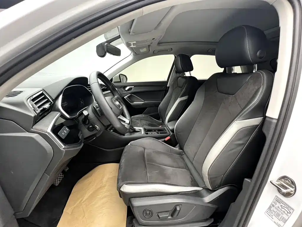 Audi Q3 2021