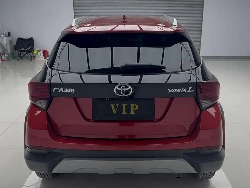Toyota Yaris L 2022