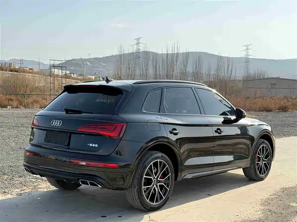Audi Q5L 2024