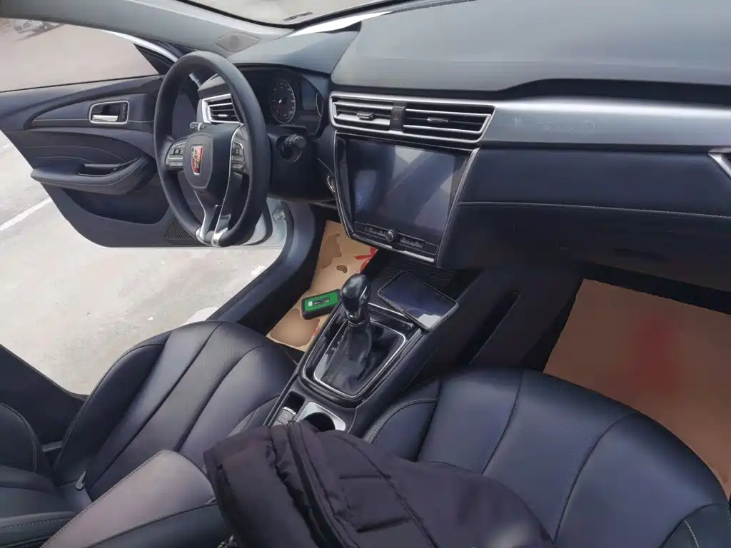 Roewe i5 2019