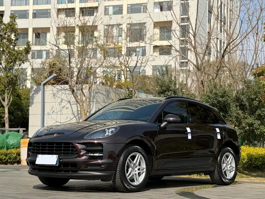 Porsche Macan 2019 — фото 1