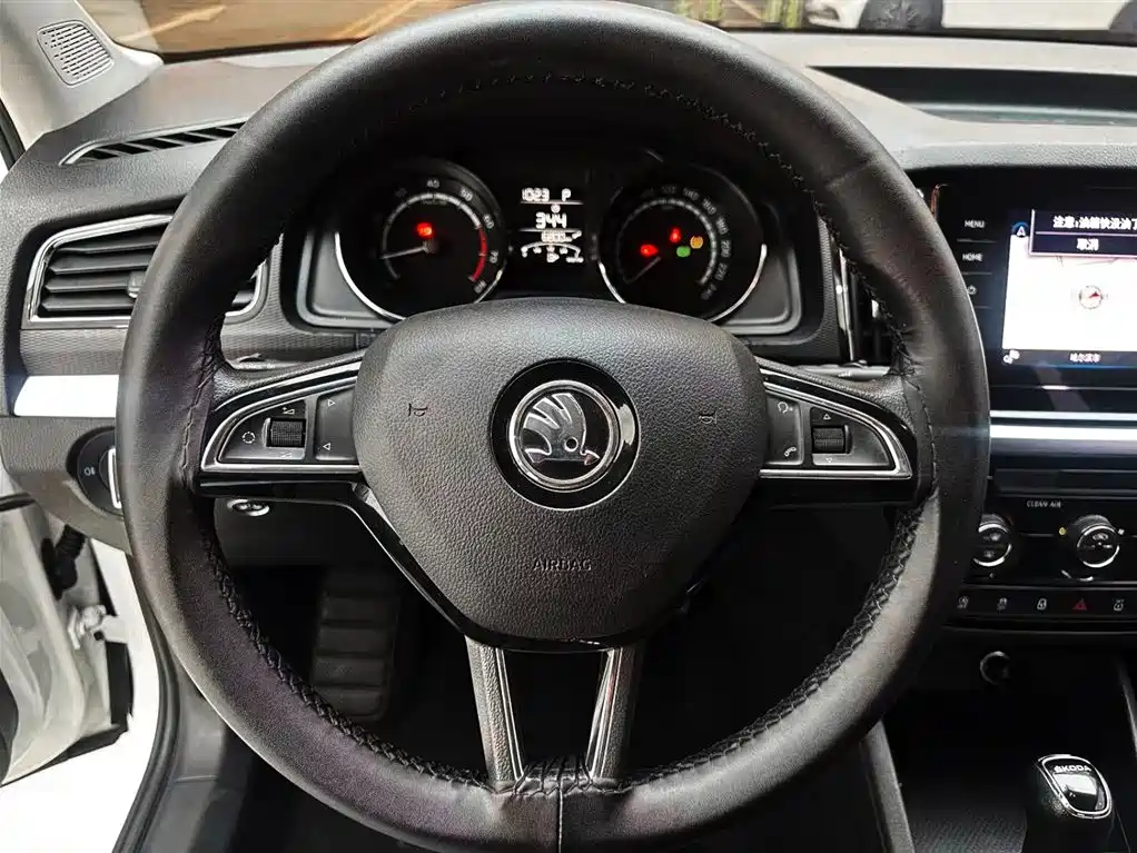 Skoda Kamiq 2022 — фото 11