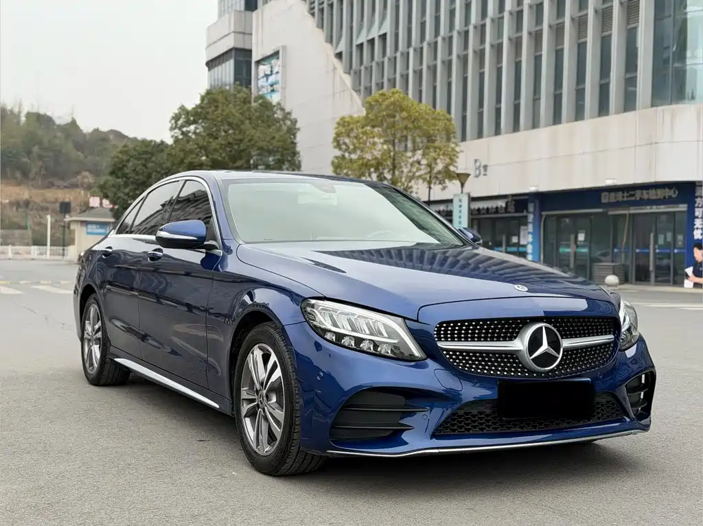 Mercedes-Benz C-Class 2019 — фото 3