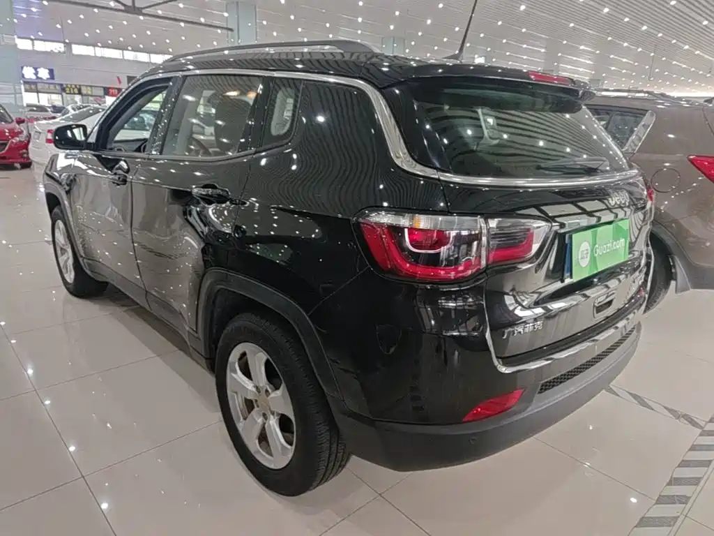 Jeep Compass 2018 — фото 5