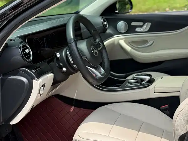 Mercedes-Benz E-Class 2018
