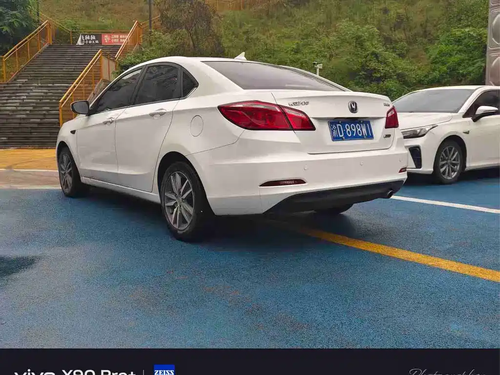 Changan Eado 2017 — фото 5