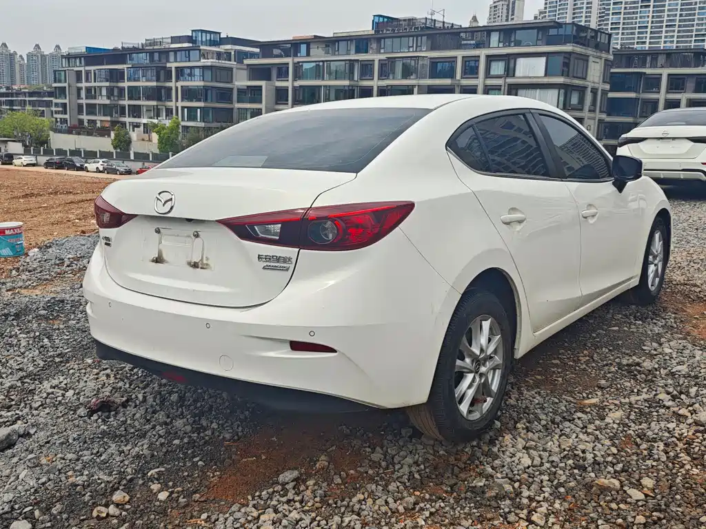 Mazda 3 Axela 2019 — фото 7