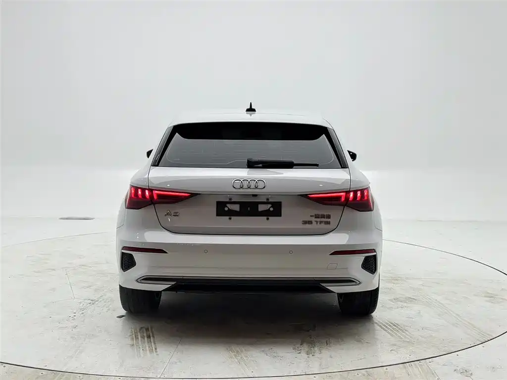 Audi A3 2021 — фото 5