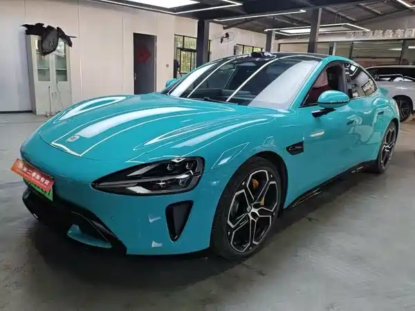 Xiaomi SU7 2024