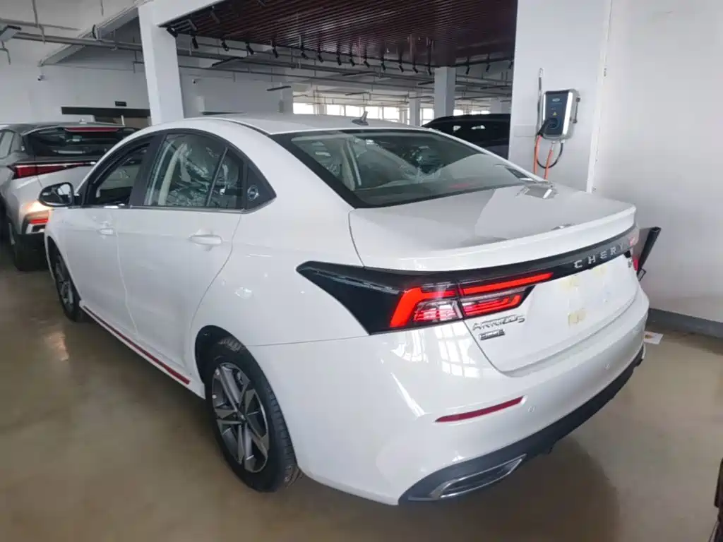 Chery Arrizo 5 PLUS 2026