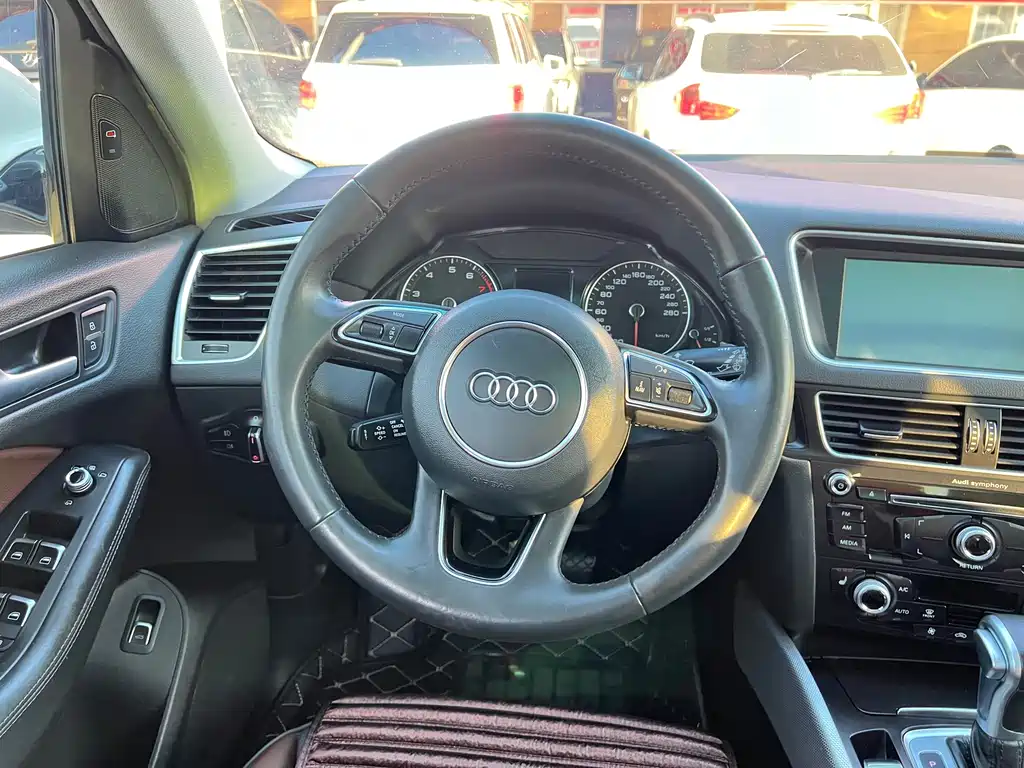 Audi Q5 2018 — фото 17