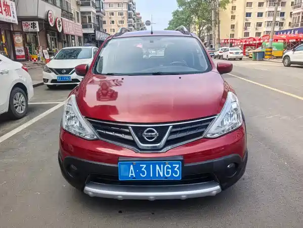 Nissan Livina 2013