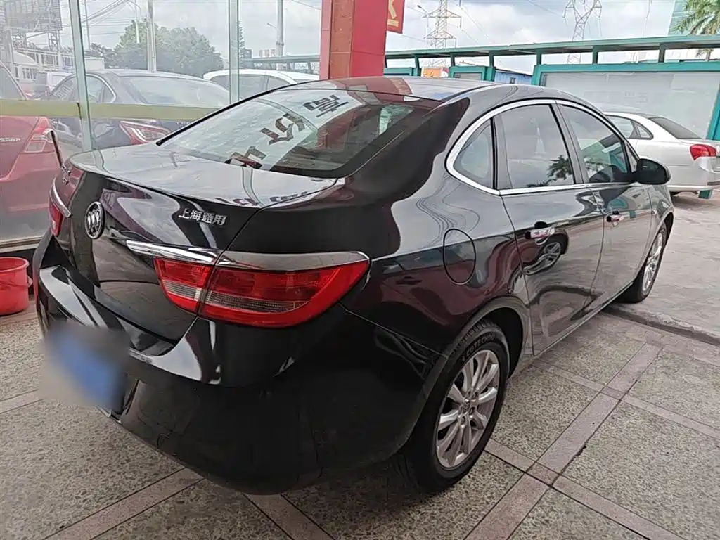 Buick Excelle 2015 — фото 7