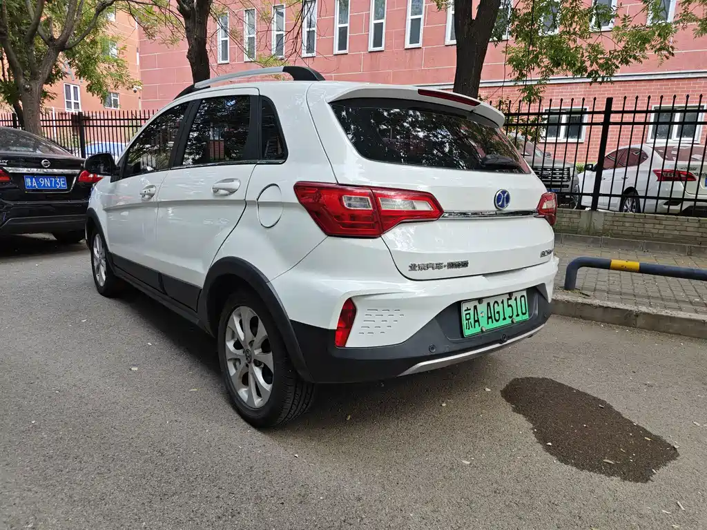 BAIC New Energy EC5 2021 — фото 10