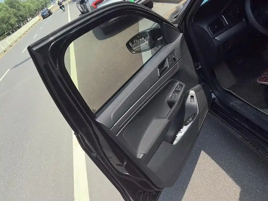Volkswagen Lavida 2016