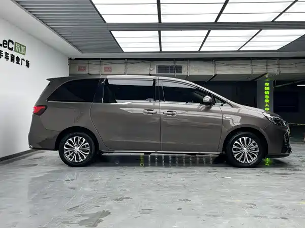 Buick GL8 2023