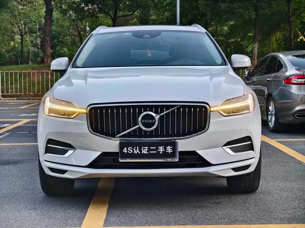 Volvo XC60 2020 — фото 3