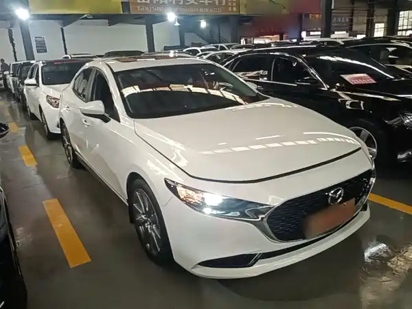 Mazda 3 Axela 2023