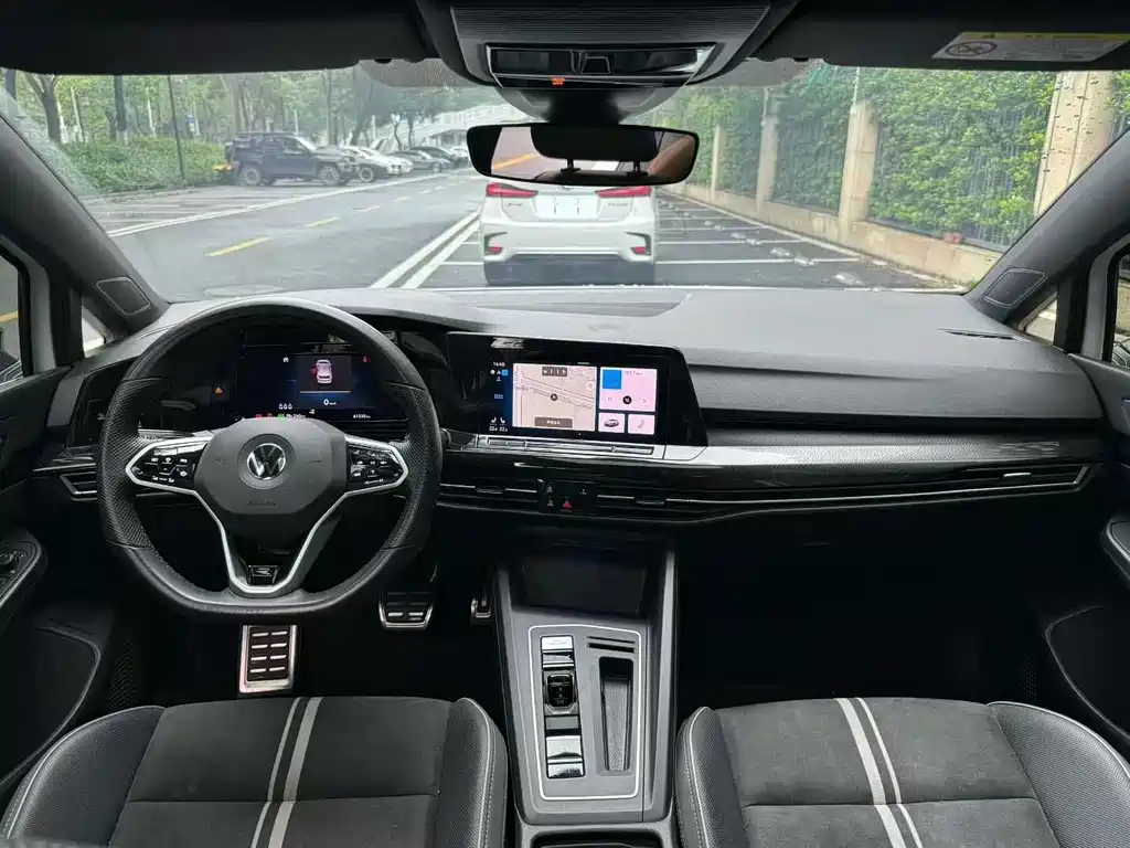 Volkswagen Golf 2022