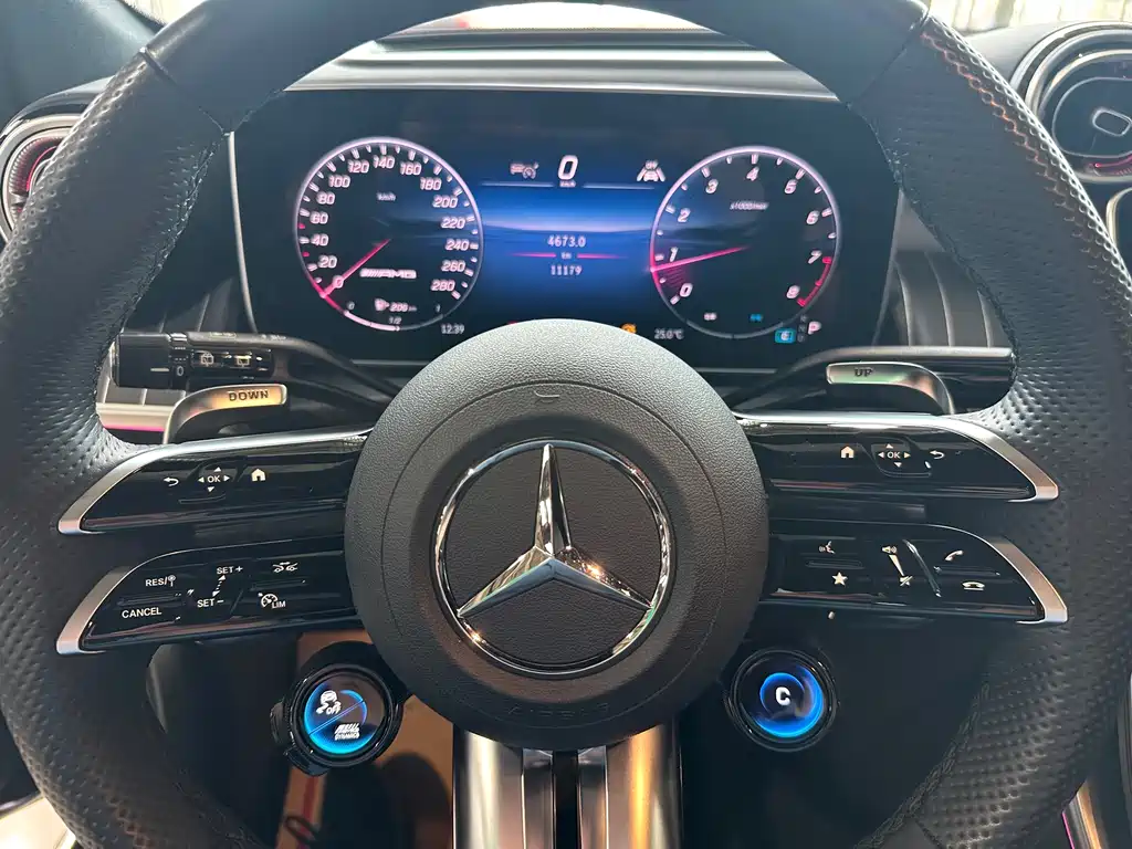 Mercedes-Benz GLC AMG 2025 — фото 18