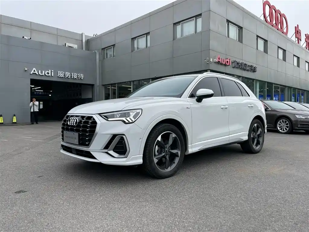 Audi Q3 2022