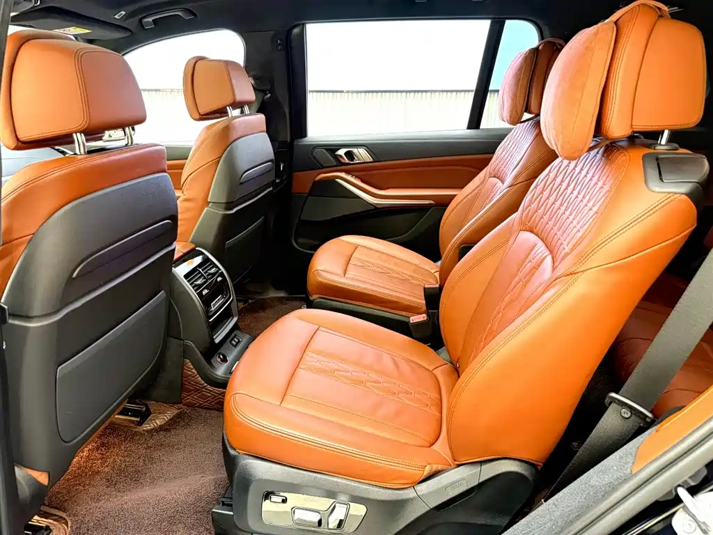 BMW X7 2022 — фото 24