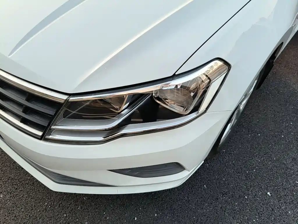 Volkswagen Jetta 2018 — фото 24