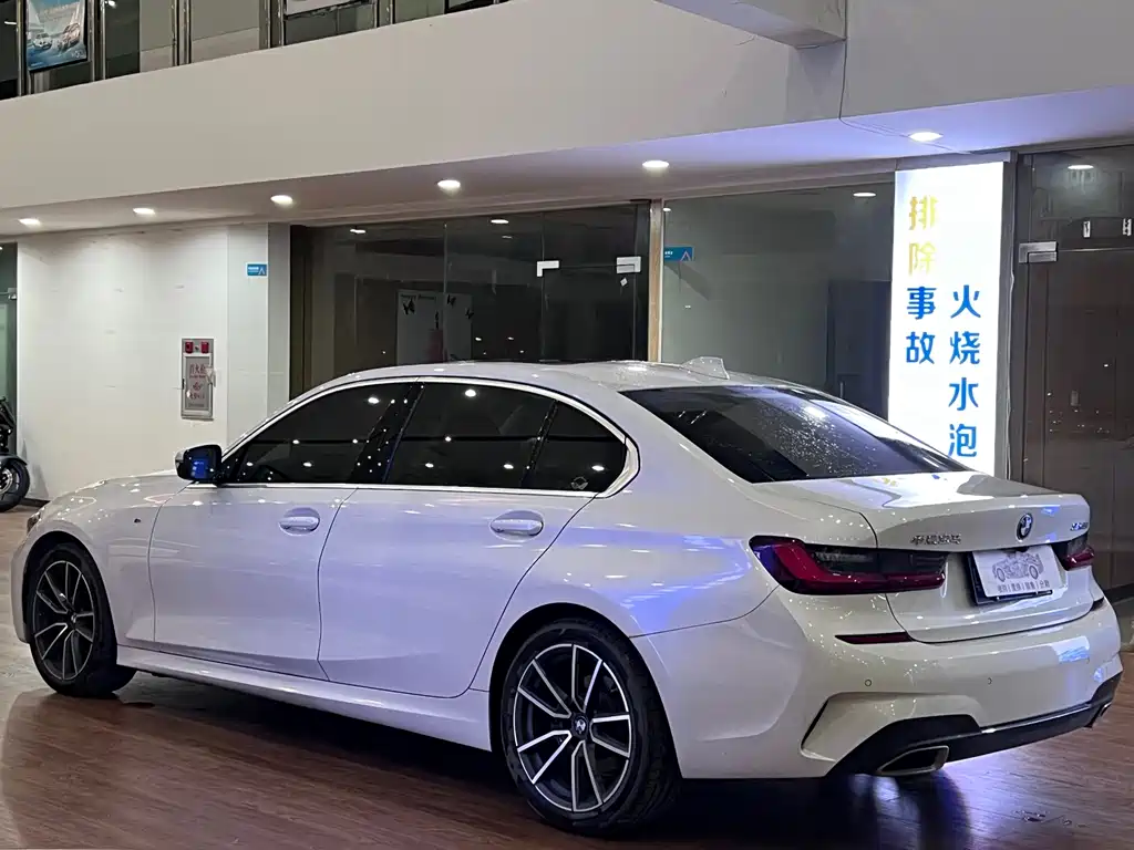 BMW 3 Series 2022