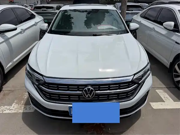 Volkswagen Sagitar 2025