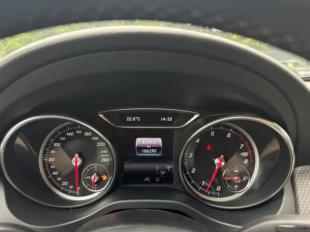 Mercedes-Benz GLA 2018 — фото 17