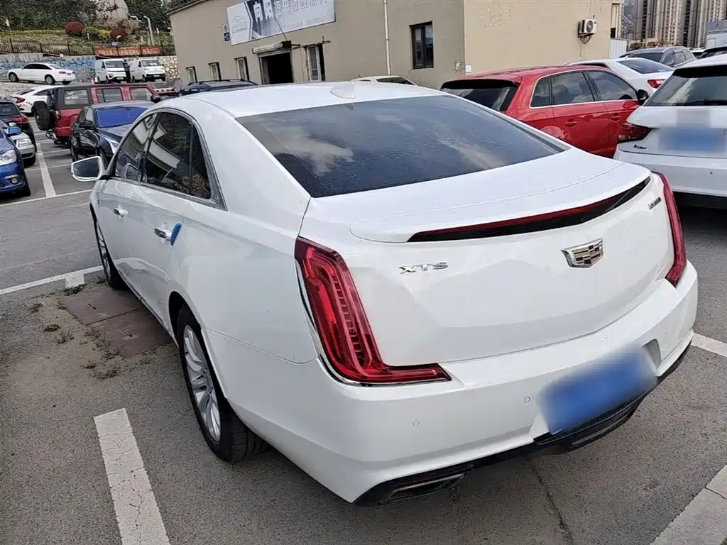 Cadillac XTS 2018 — фото 5