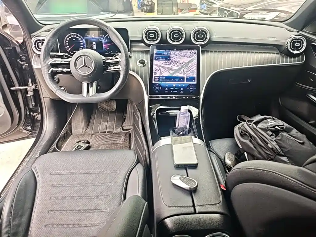 Mercedes-Benz C-Class 2024 — фото 10