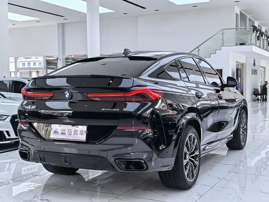 BMW X6 2022 — фото 13