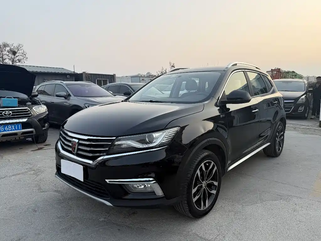 Roewe RX5 2017 — фото 1