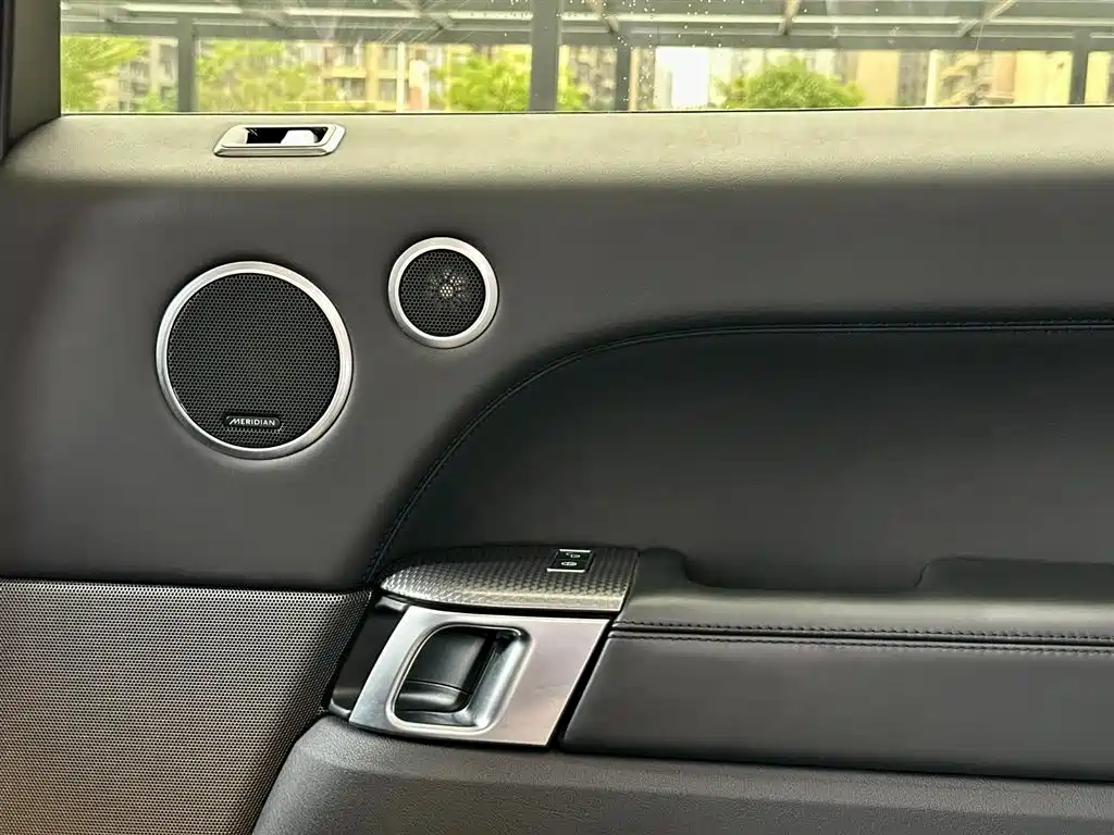 Land Rover Range Rover Sport 2018 — фото 30