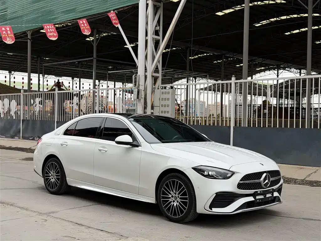 Mercedes-Benz C-Class 2022 — фото 3