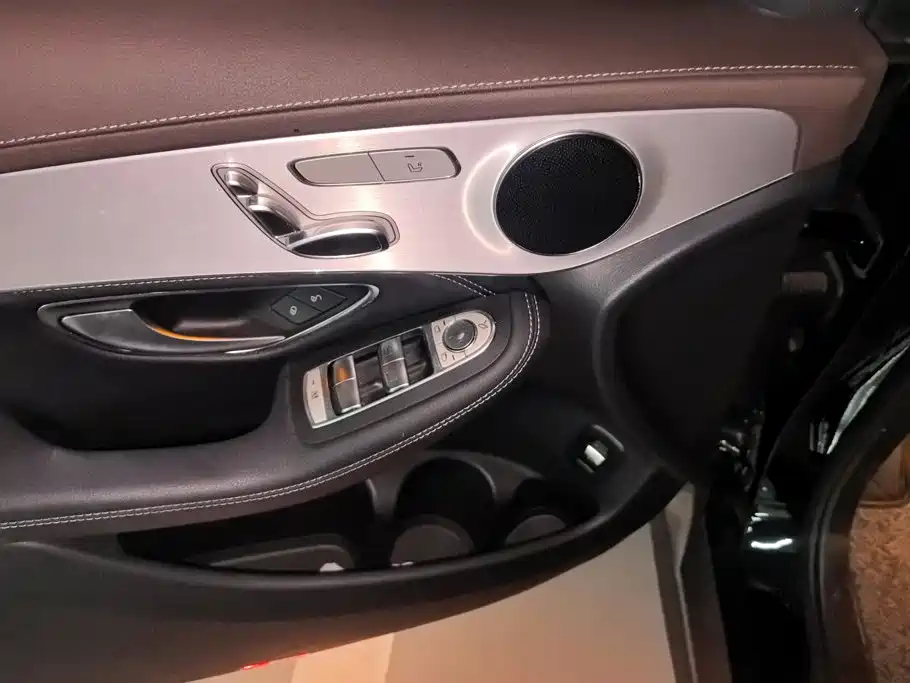 Mercedes-Benz GLC 2020
