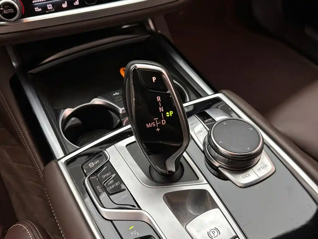 BMW 7 Series 2022 — фото 17
