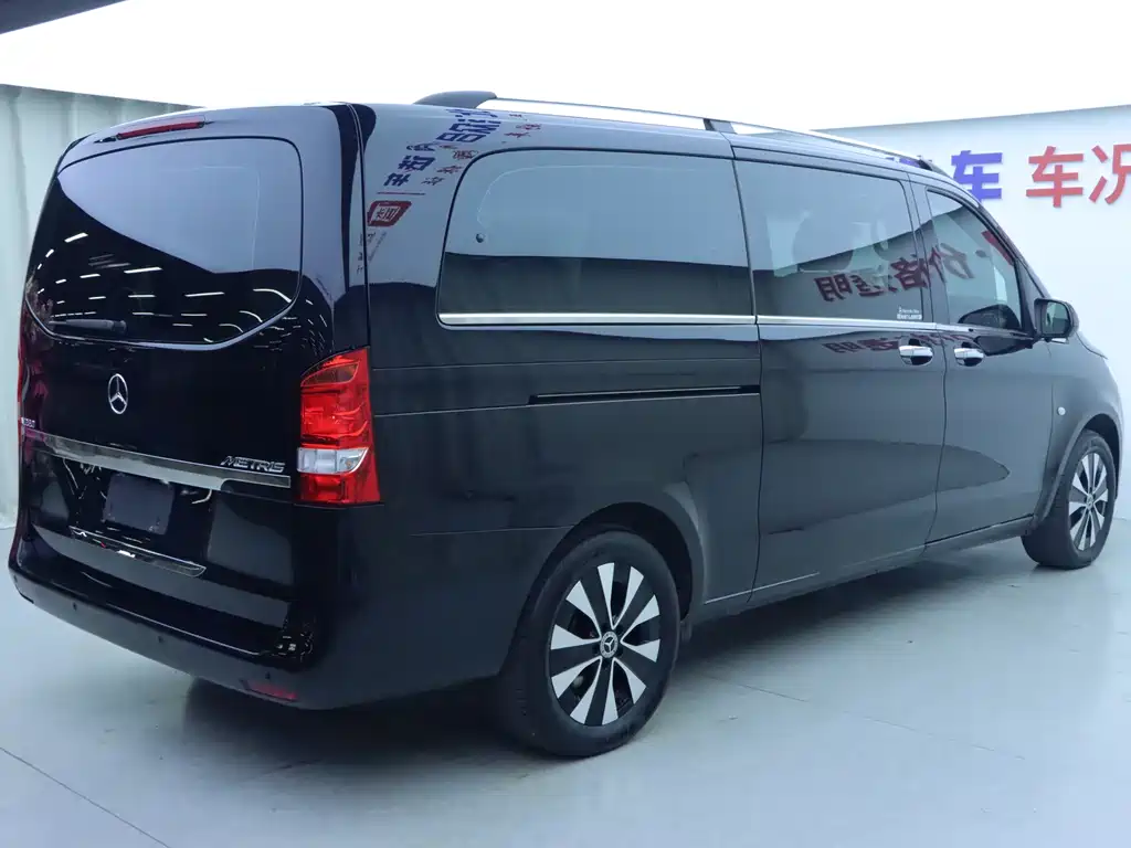 Mercedes-Benz Vito 2023 — фото 29