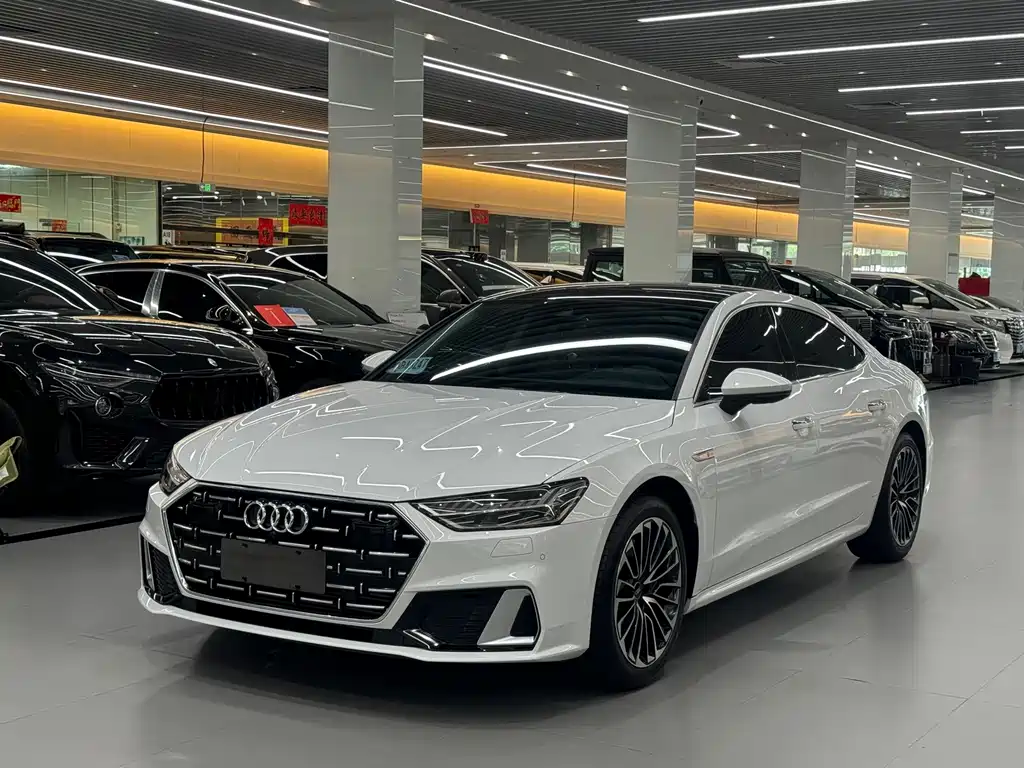Audi A7L 2025 — фото 1