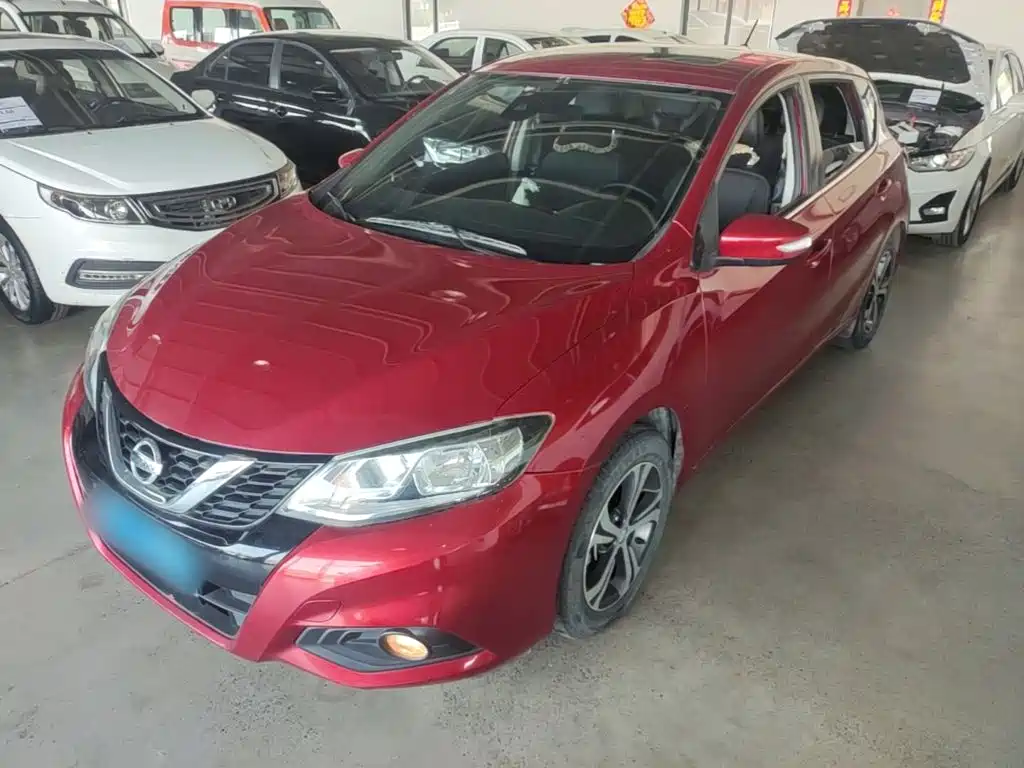 Nissan Tiida 2019 — фото 1