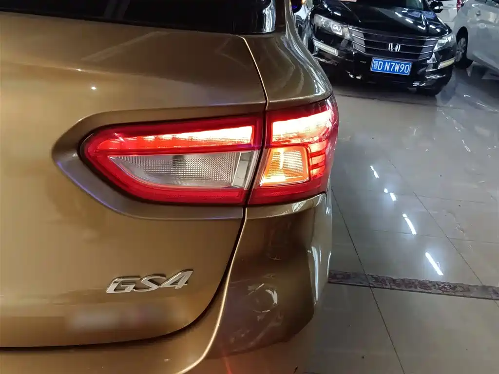 GAC Motor Trumpchi GS4 2015 — фото 8