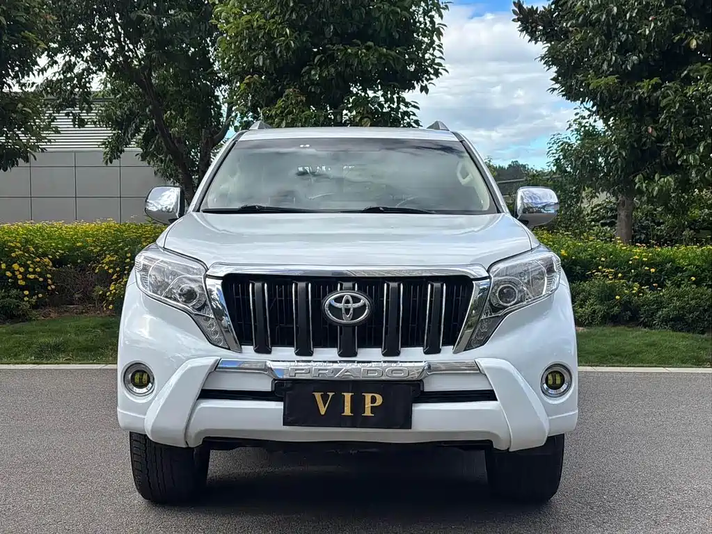Toyota Prado 2017 — фото 2
