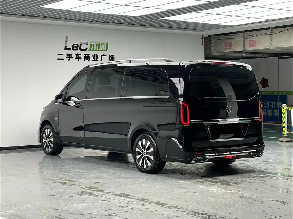 Mercedes-Benz Vito 2022 — фото 4