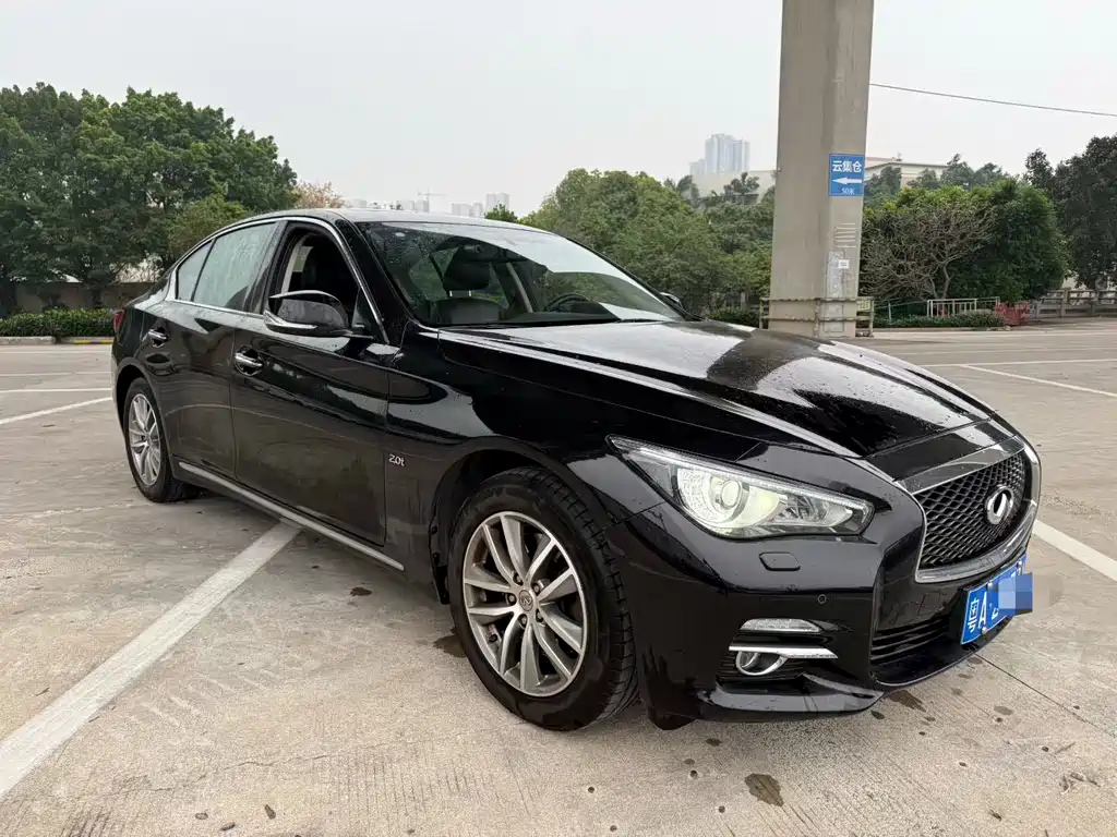 Infiniti Q50L 2015 — фото 3