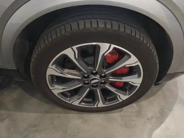 Cadillac XT5 2025