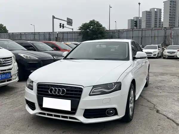 Audi A4L 2011