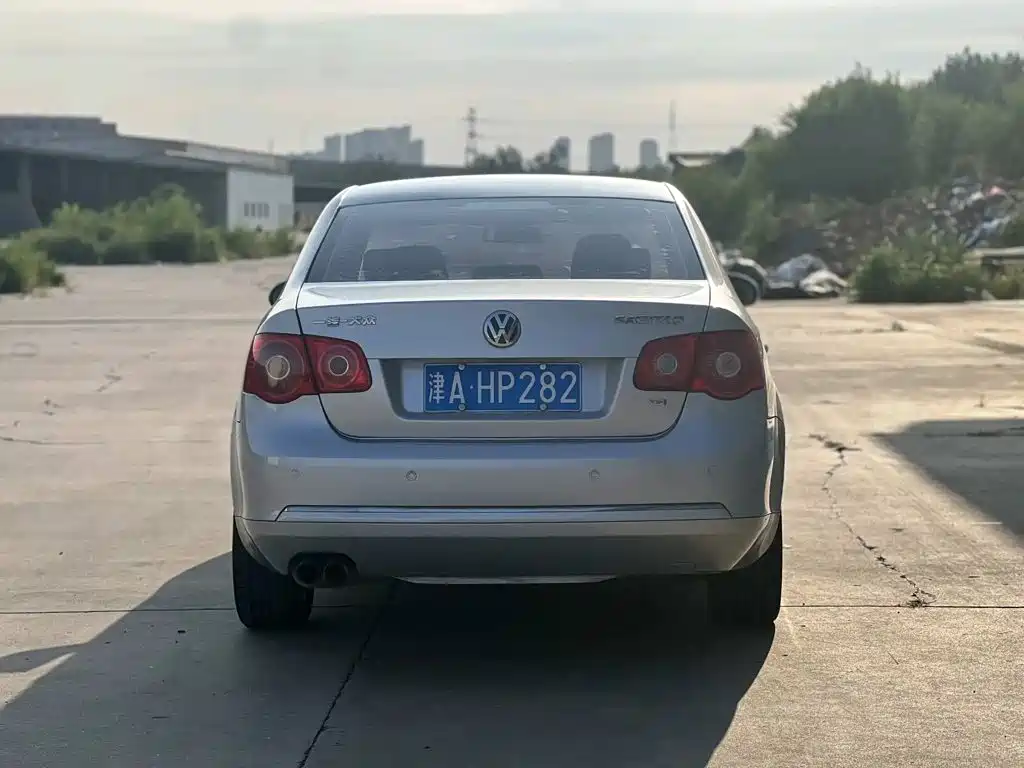 Volkswagen Sagitar 2011
